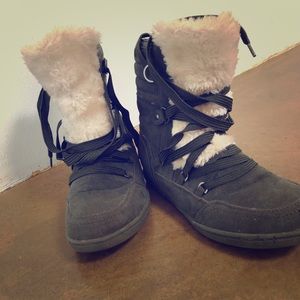 Guess boots(barely used)